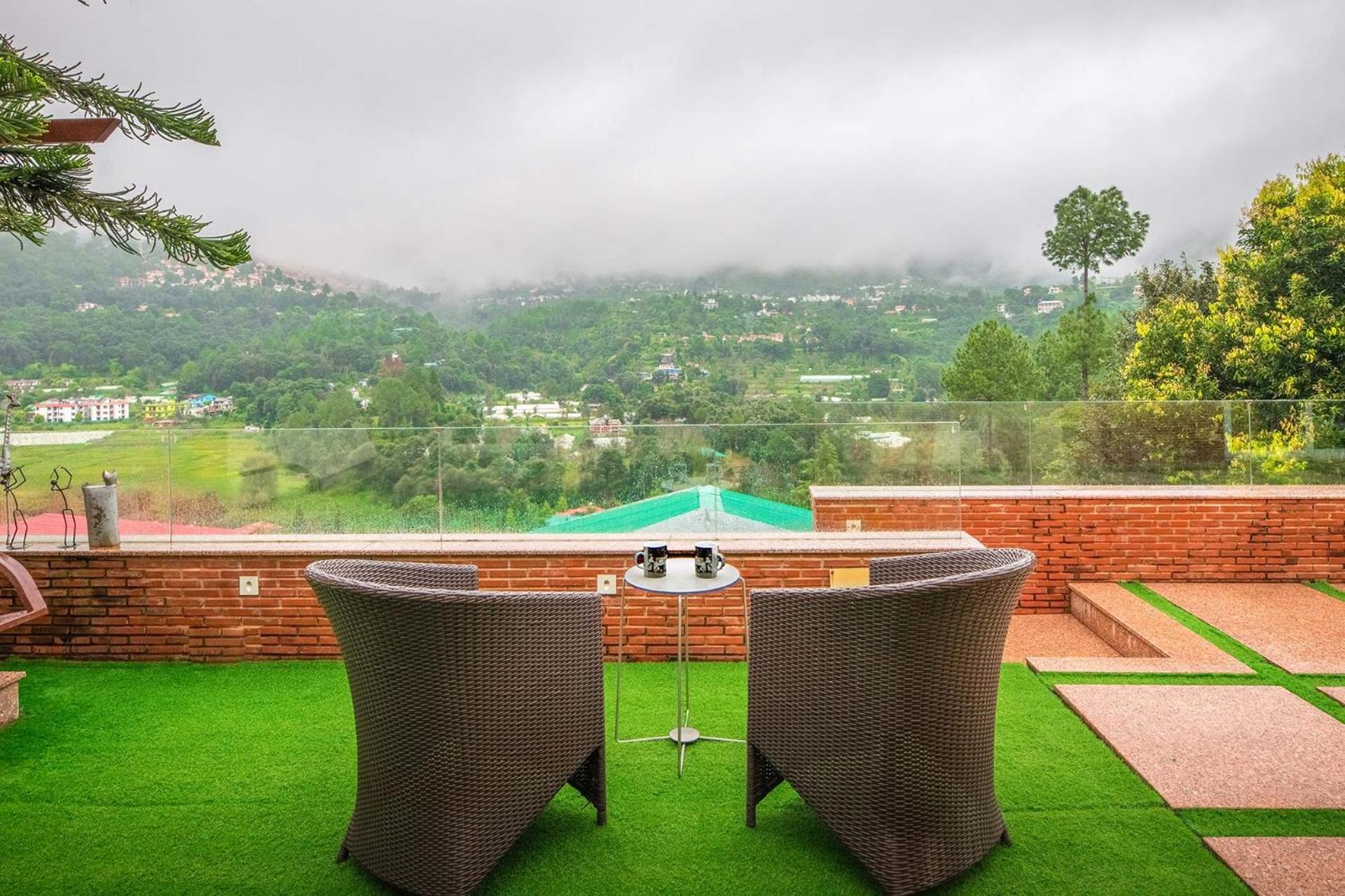 Stayvista At Oberoi'S Chalet Бхімтал Екстер'єр фото